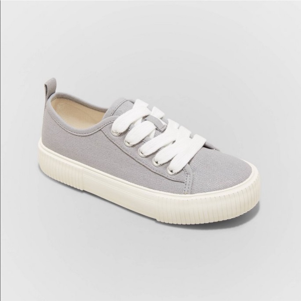 Girls Pascale Lace-up Apparel Sneakers Cat & Jack -Silver, Big Girls Size 5